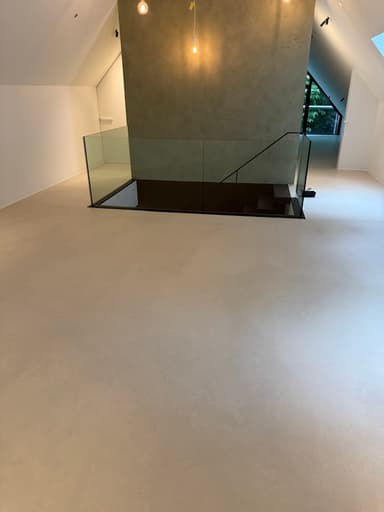 small photos on the bottom