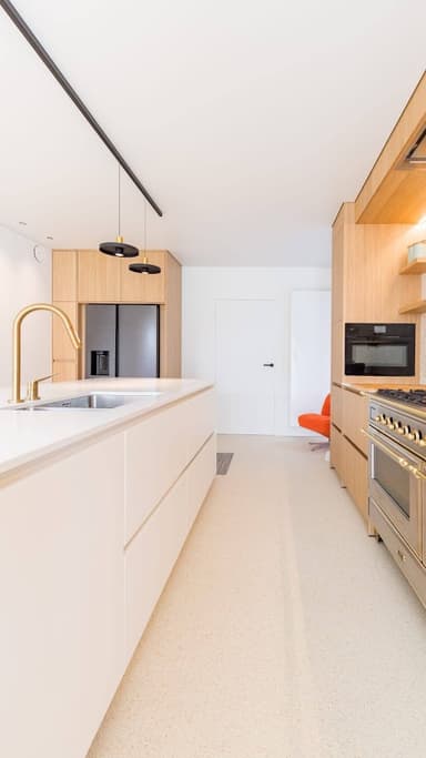 small photos on the bottom