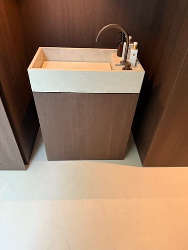 small photos on the bottom