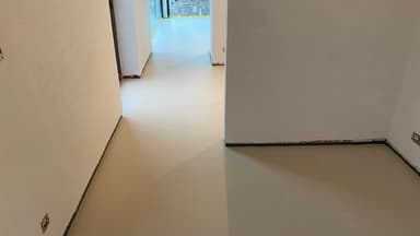 small photos on the bottom