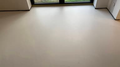 small photos on the bottom