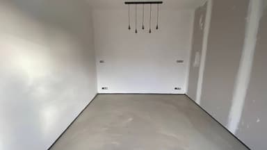 small photos on the bottom