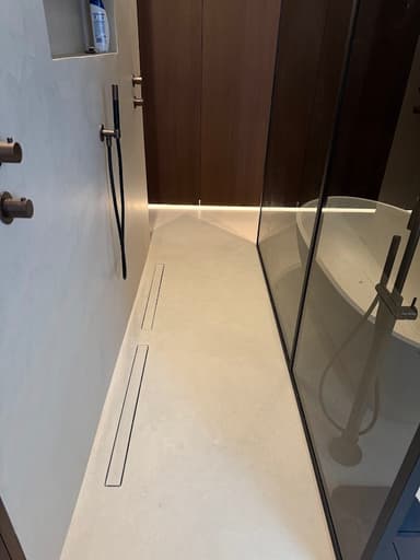 small photos on the bottom