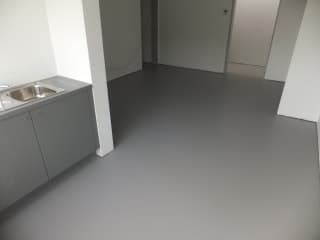 small photos on the bottom