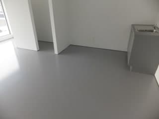 small photos on the bottom